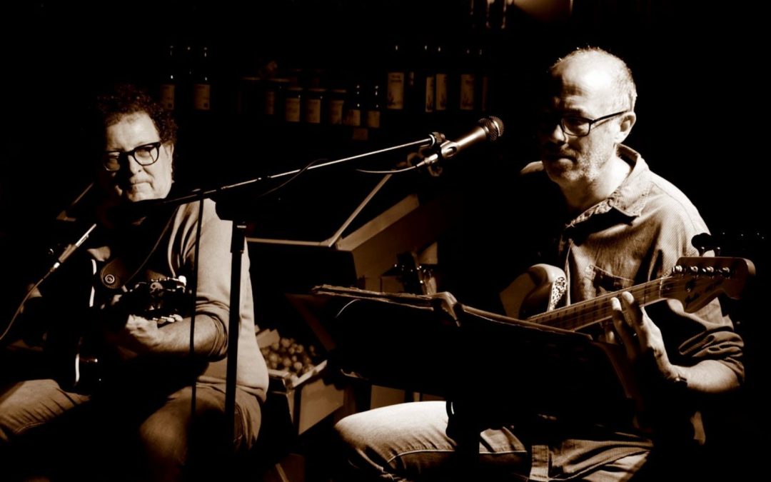 Le duo Vouzutetor met en musique le retour de Brassens au château